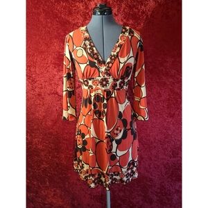 Heart Soul Beautiful Flower 70s dress with bell sleeves!🏵️🌼🏵️